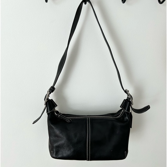 SOLD. Y2K COACH 9564 LEGACY DEMI HOBO BLACK LEATHER PURSE HAND BAG - Picture 3 of 11